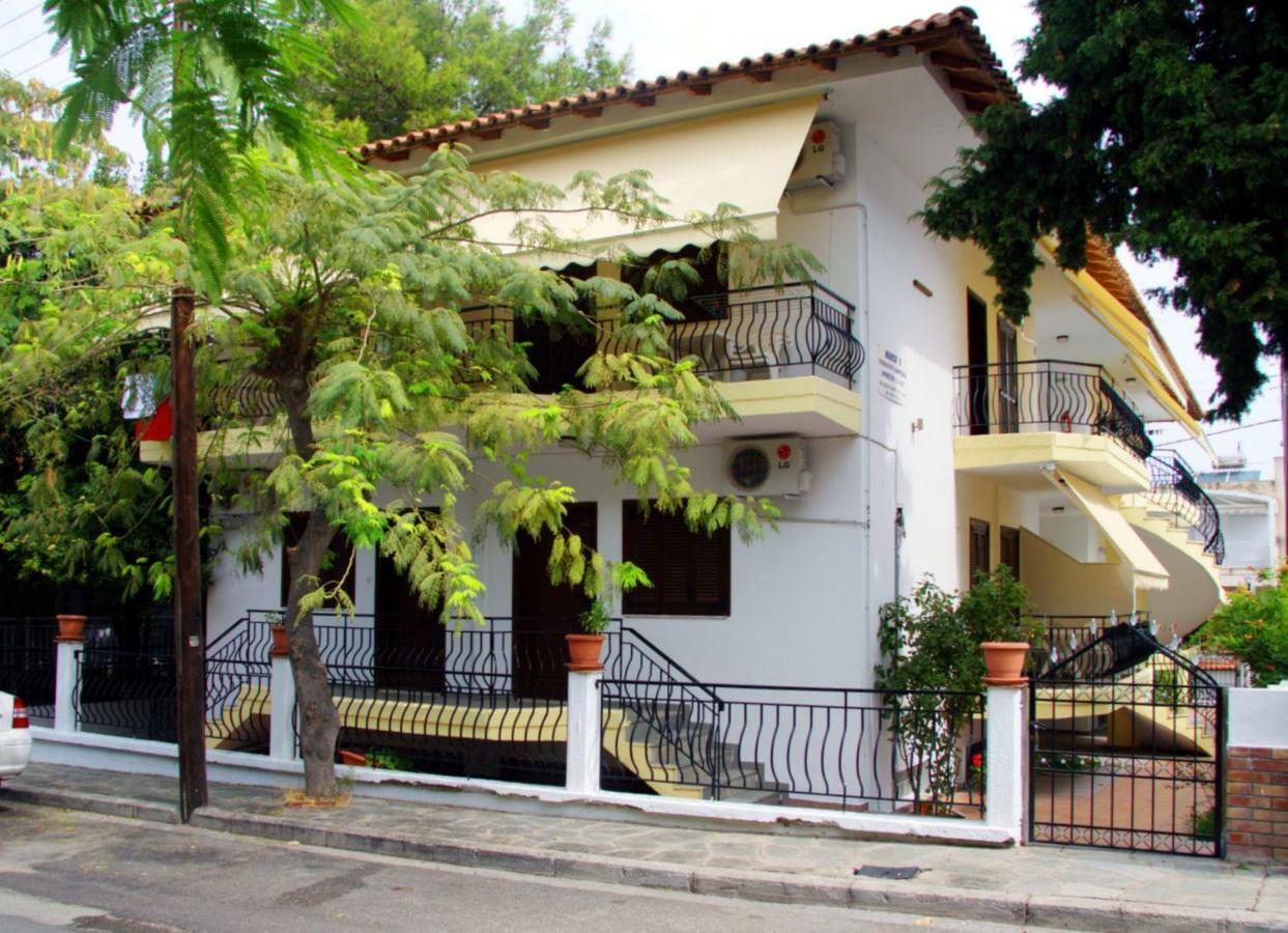 Marco'S Appartments Nea Poteidaia Dış mekan fotoğraf
